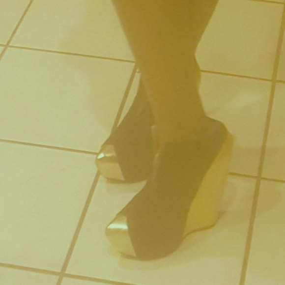 Jeffrey - Picture 2 of 4